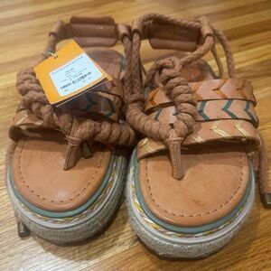FARM RIO boho vegan rope tie espadrille flat tan gladiator sandals size 8 NWT